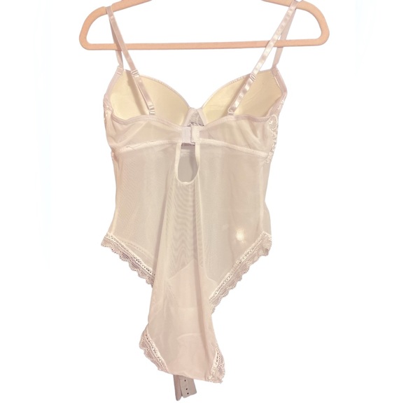 Cosmopolitan White Teddy NWT - Picture 3 of 6